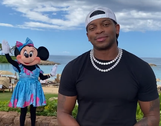 Minnie Mouse and Jimmie Allen at Disney's Aulani Resort