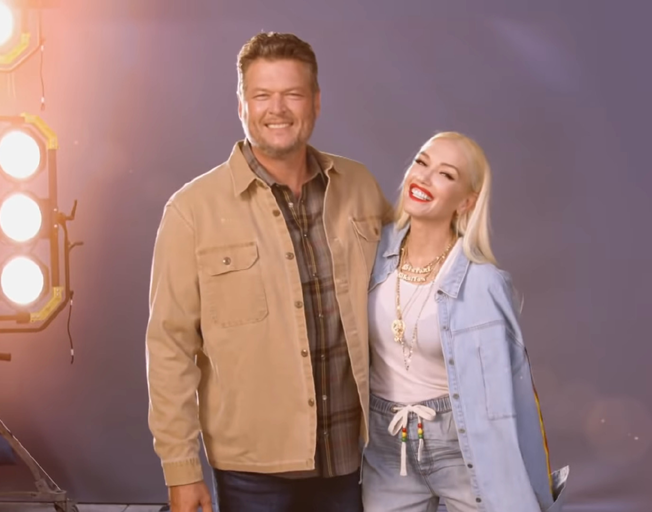 (L-R) Blake Shelton and Gwen Stefani in 'The Voice' promotional video