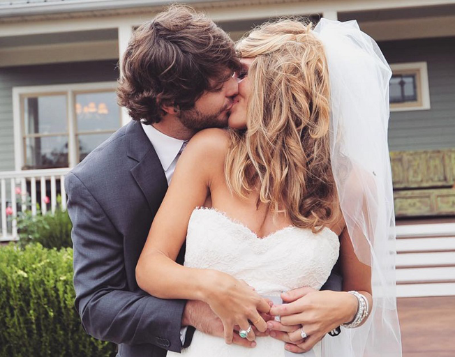 Thomas Rhett and Lauren Akins on their wedding day in 2012